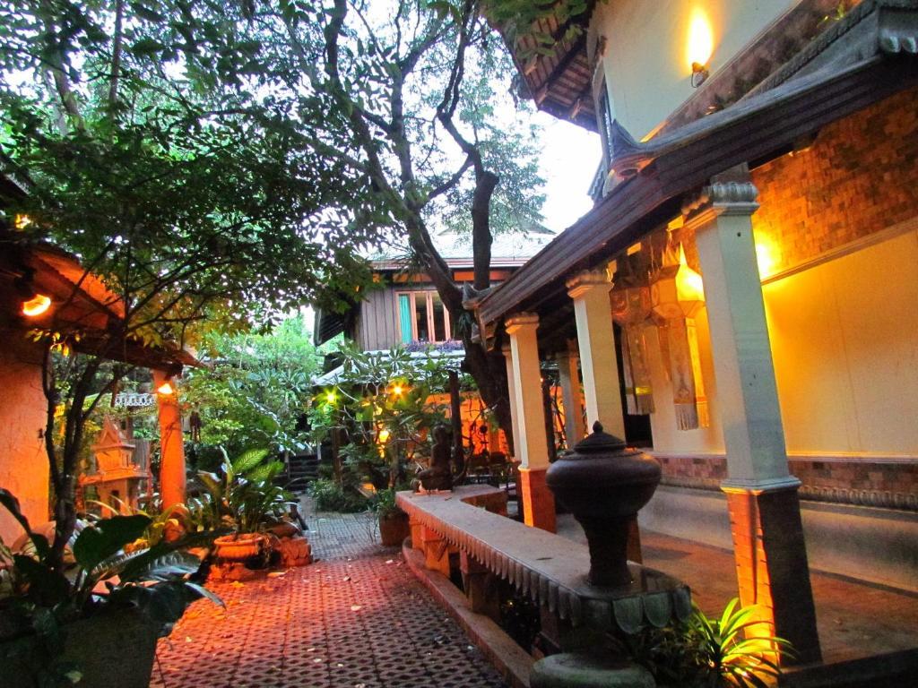 Santitham Guest House Chiang Mai Exterior foto